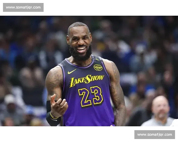 詹皇续约湖人创纪录！哈登降薪留守快船，双星命运终尘埃落定